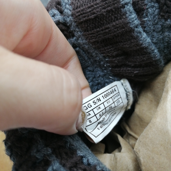 Ugg boots - Picture 9 of 10